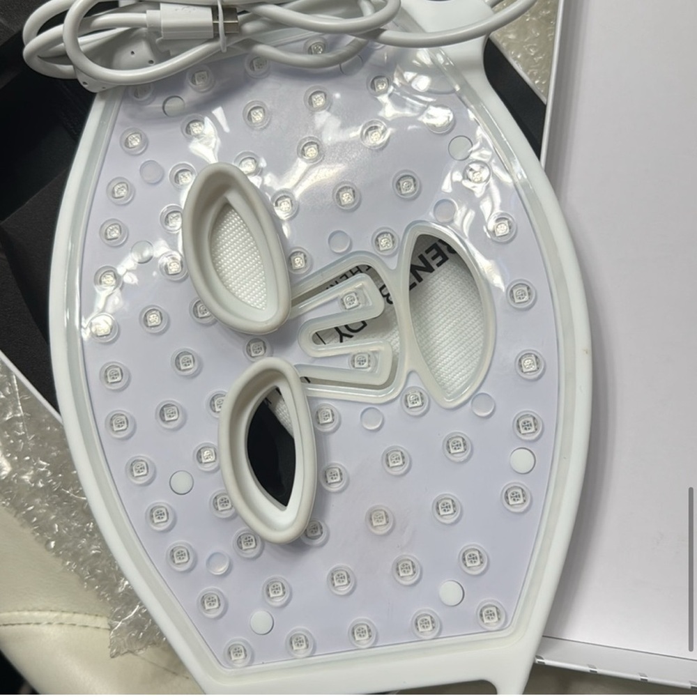 LED Light Therapy Face Mask - Multicolor - Picture 5 of 8